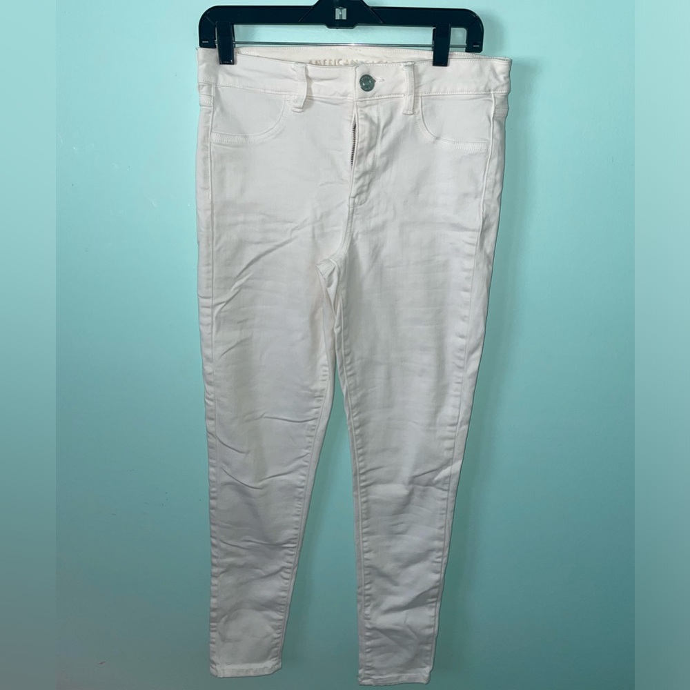 Women’s American Eagle Skinny Next Level Stretch White Jeans